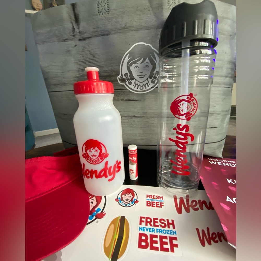 Wendy’s Promotional Gift Set – Branded Merchandise Collection 2022